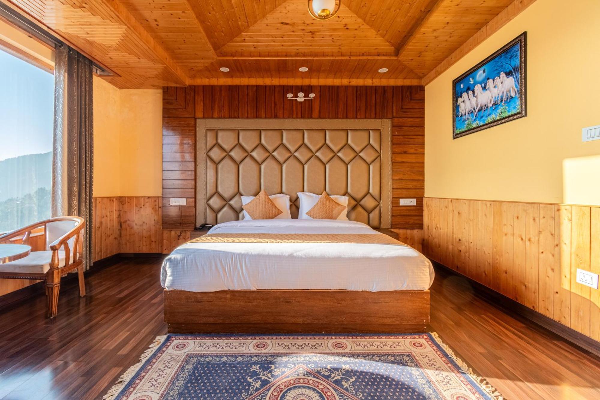 Hotel Wood Crista Kufri Near An Apple Orchard Exterior foto